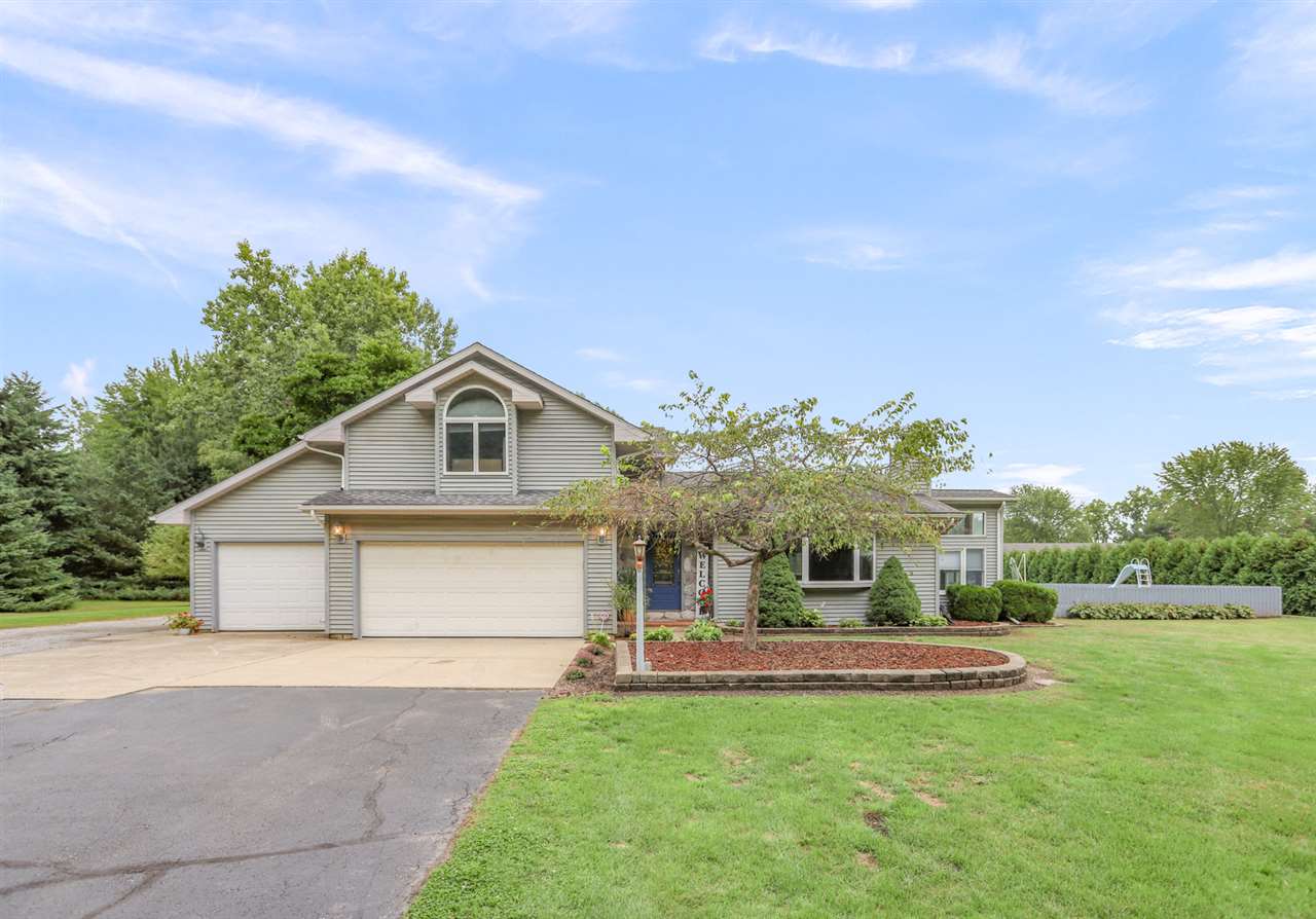 9131 South Beyer Road Birch Run, MI 48415 - Photo 2 of 65