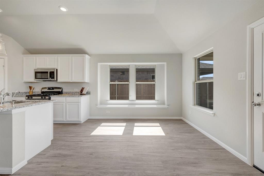 14212 Zealand Drive Pilot Point, TX 76258 - Photo 17 of 35 Gallery Image 17
