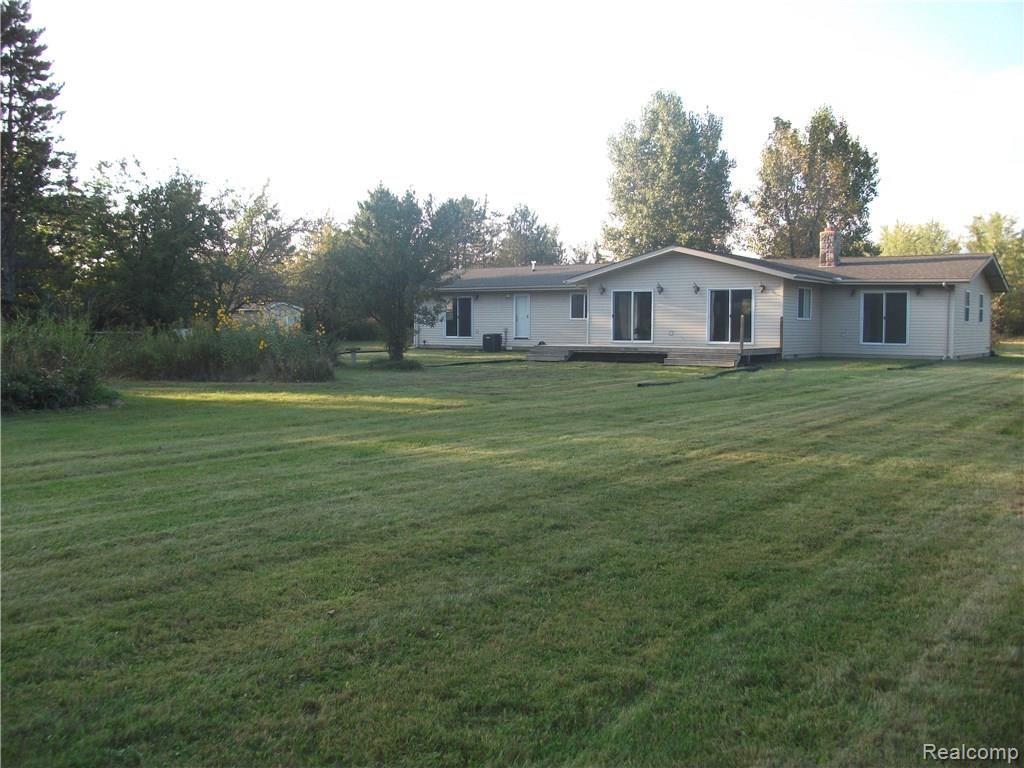 9085 Meisner Road Casco, MI 48064 - Photo 4 of 14 i phone pics 017.JPG