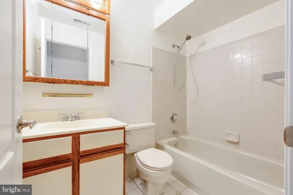 $2,100 | 8399 Montgomery Run Road, Unit G, Ellicott City, MD 21043