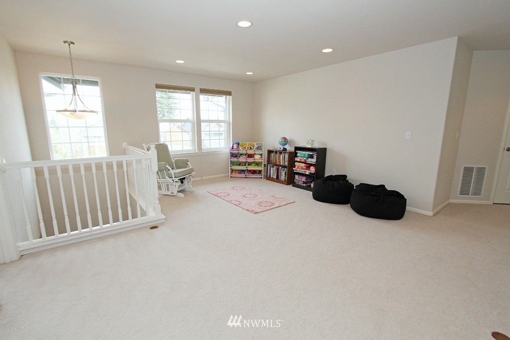 23822 22nd Avenue West Bothell, WA 98021 - Photo 9 of 15