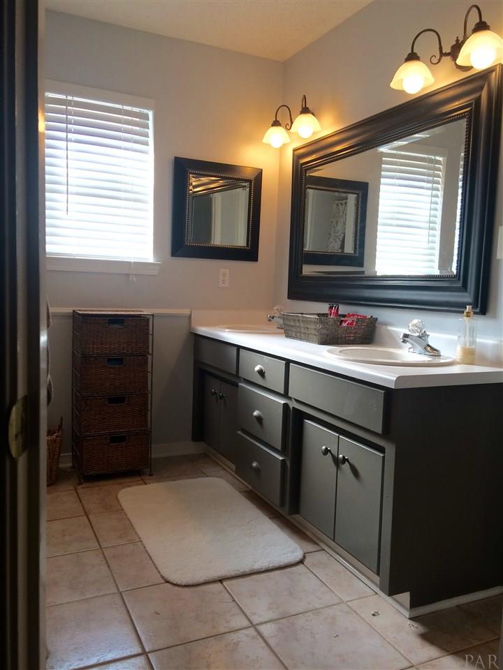 1511 Muirfield Road Cantonment, FL 32533 - Photo 13 of 19 Gallery Image 13