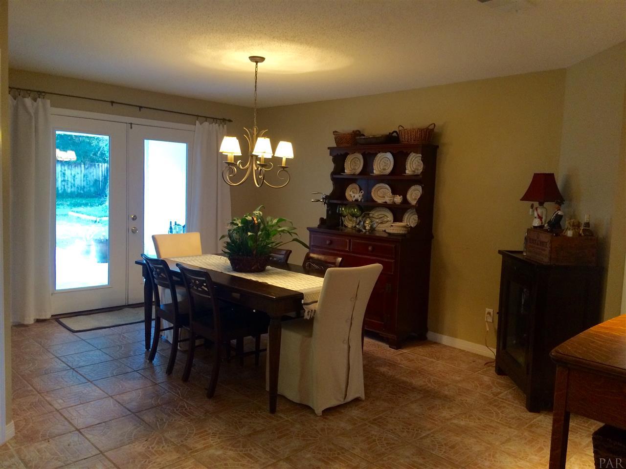 1511 Muirfield Road Cantonment, FL 32533 - Photo 9 of 19 Gallery Image 9