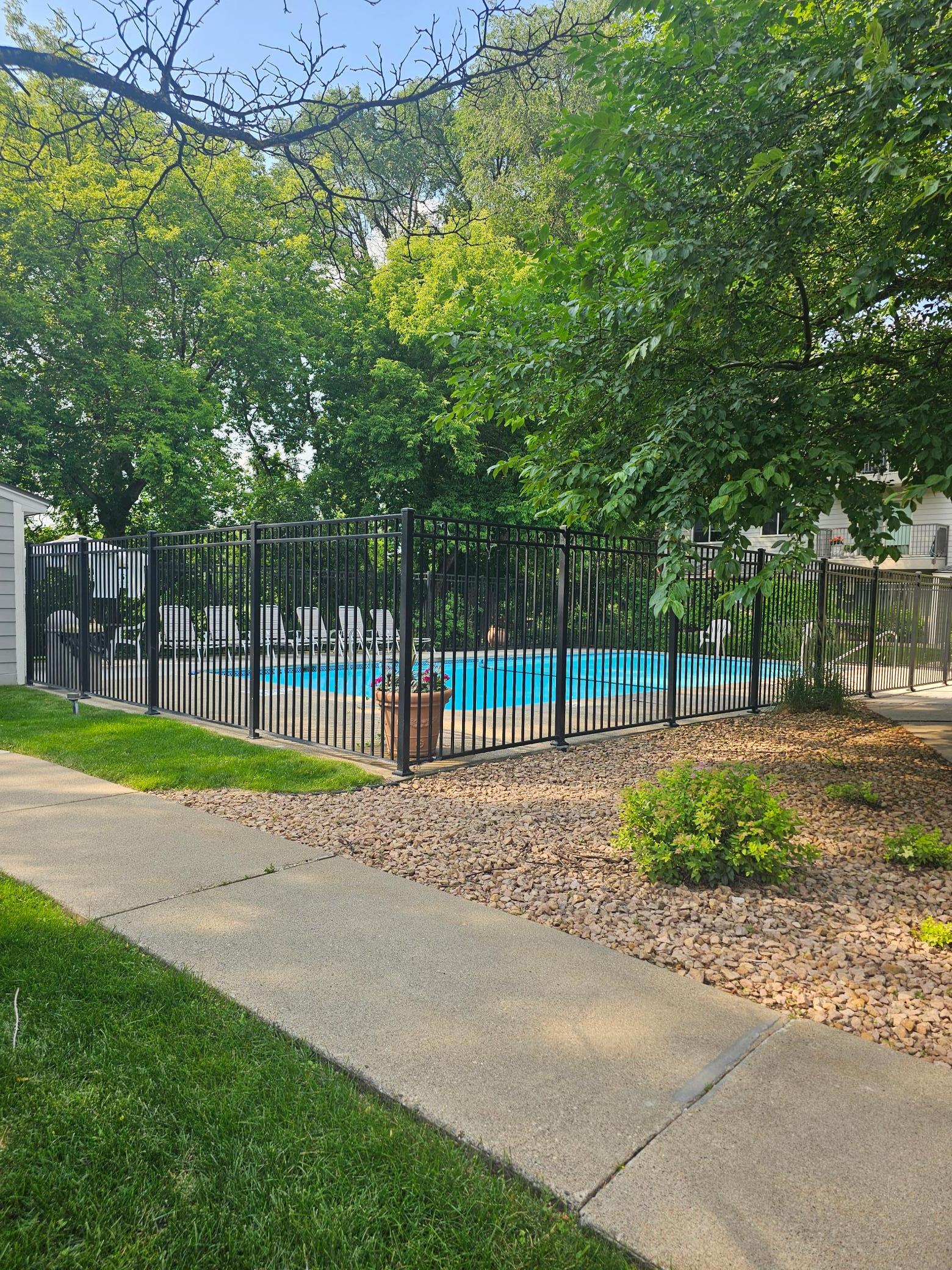 2240 Ridge Drive, Unit 33 St. Louis Park, MN 55416 - Photo 5 of 9