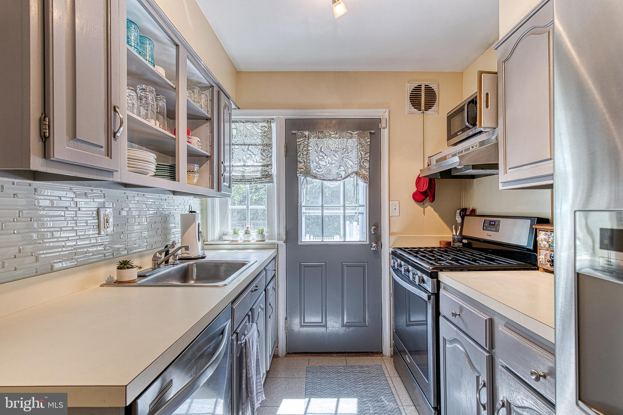 1882 Edgewood Road Towson, MD 21286 - Photo 4 of 36