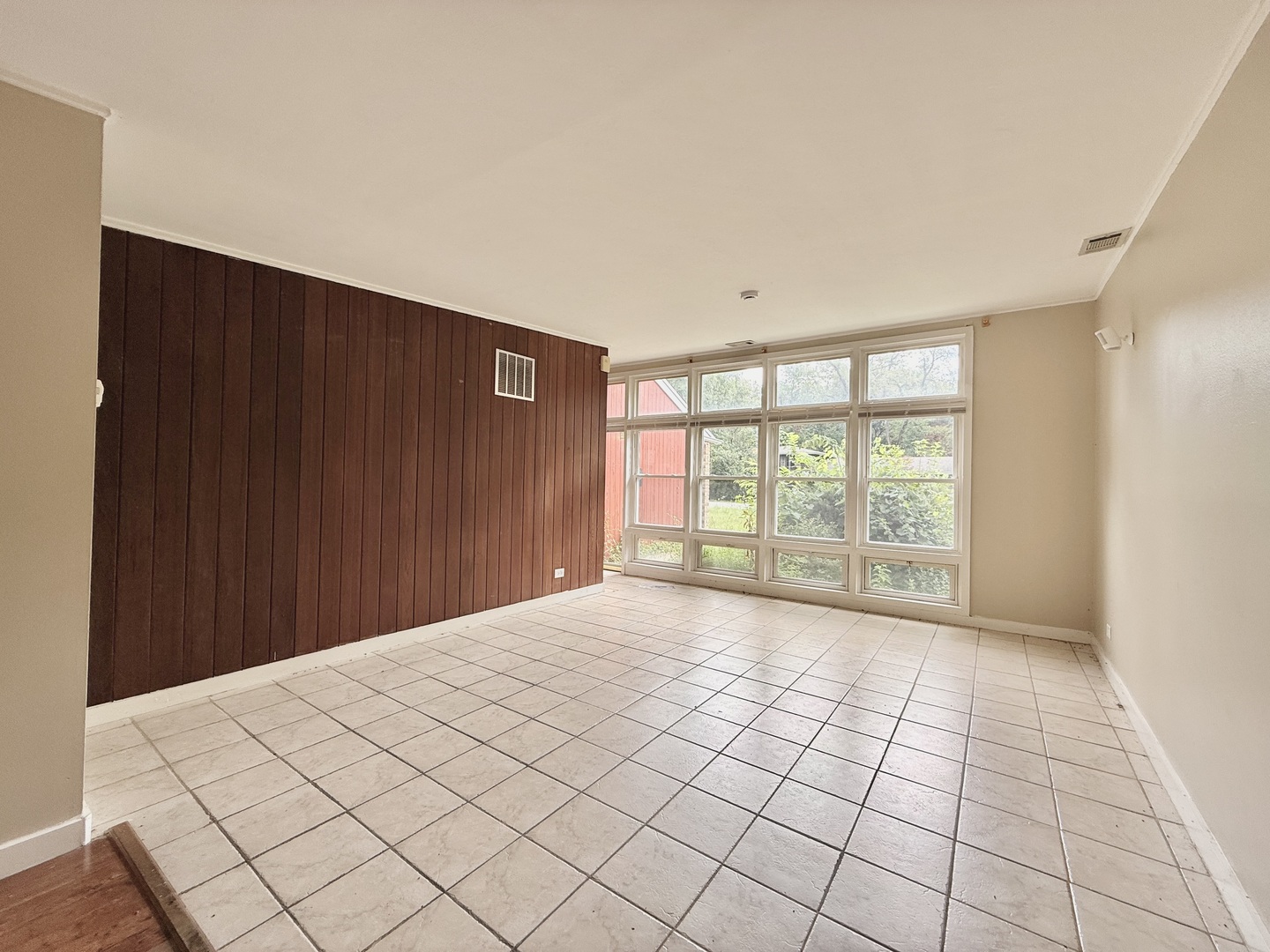 54 Monee Road Park Forest, IL 60466 - Photo 4 of 15 Gallery Image 4