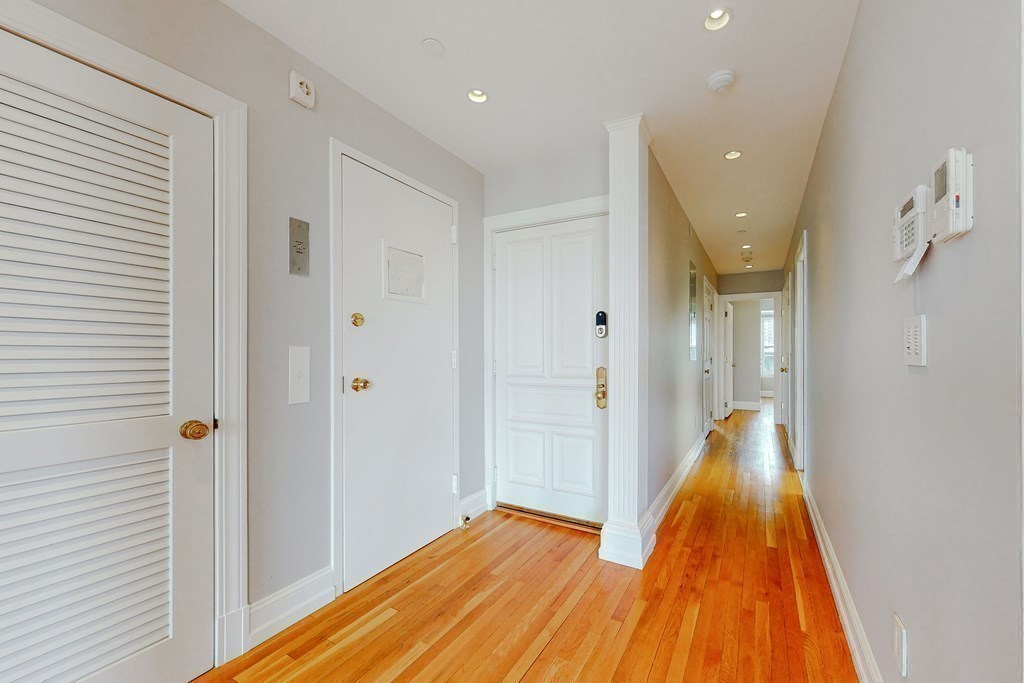 144 Beacon Street, Unit 5 Boston, MA 02116 - Photo 16 of 29