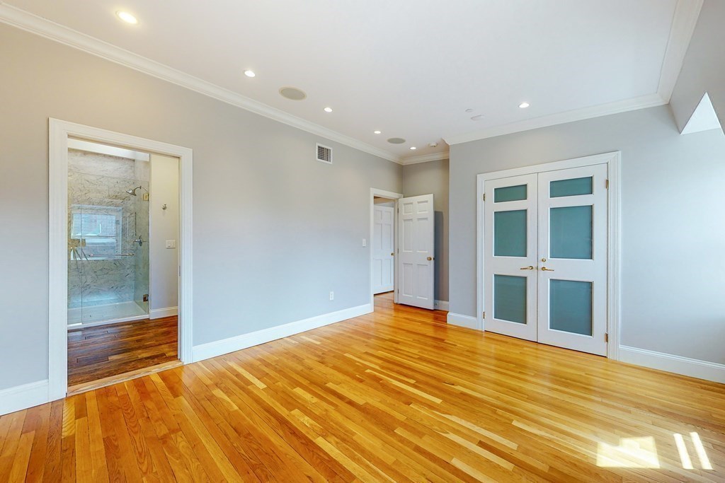 144 Beacon Street, Unit 5 Boston, MA 02116 - Photo 20 of 29