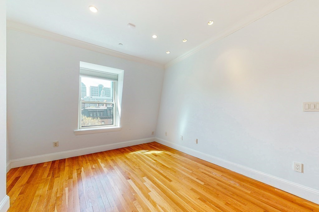 144 Beacon Street, Unit 5 Boston, MA 02116 - Photo 26 of 29