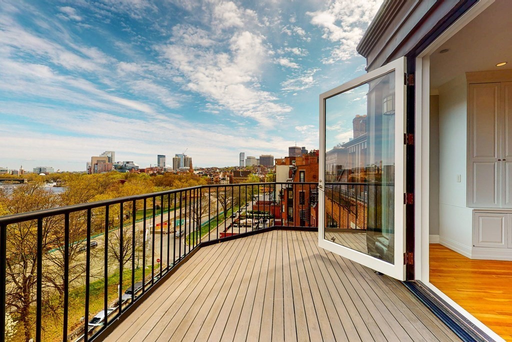 144 Beacon Street, Unit 5 Boston, MA 02116 - Photo 4 of 29