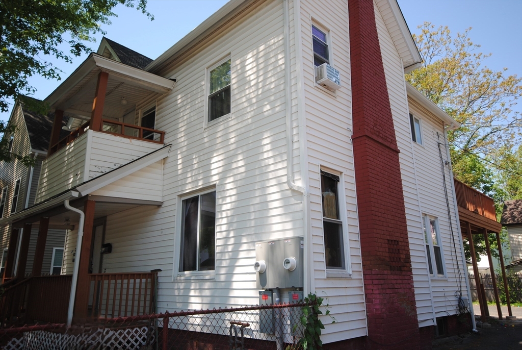 72 Hall Street Springfield, MA 01108 - Photo 3 of 39