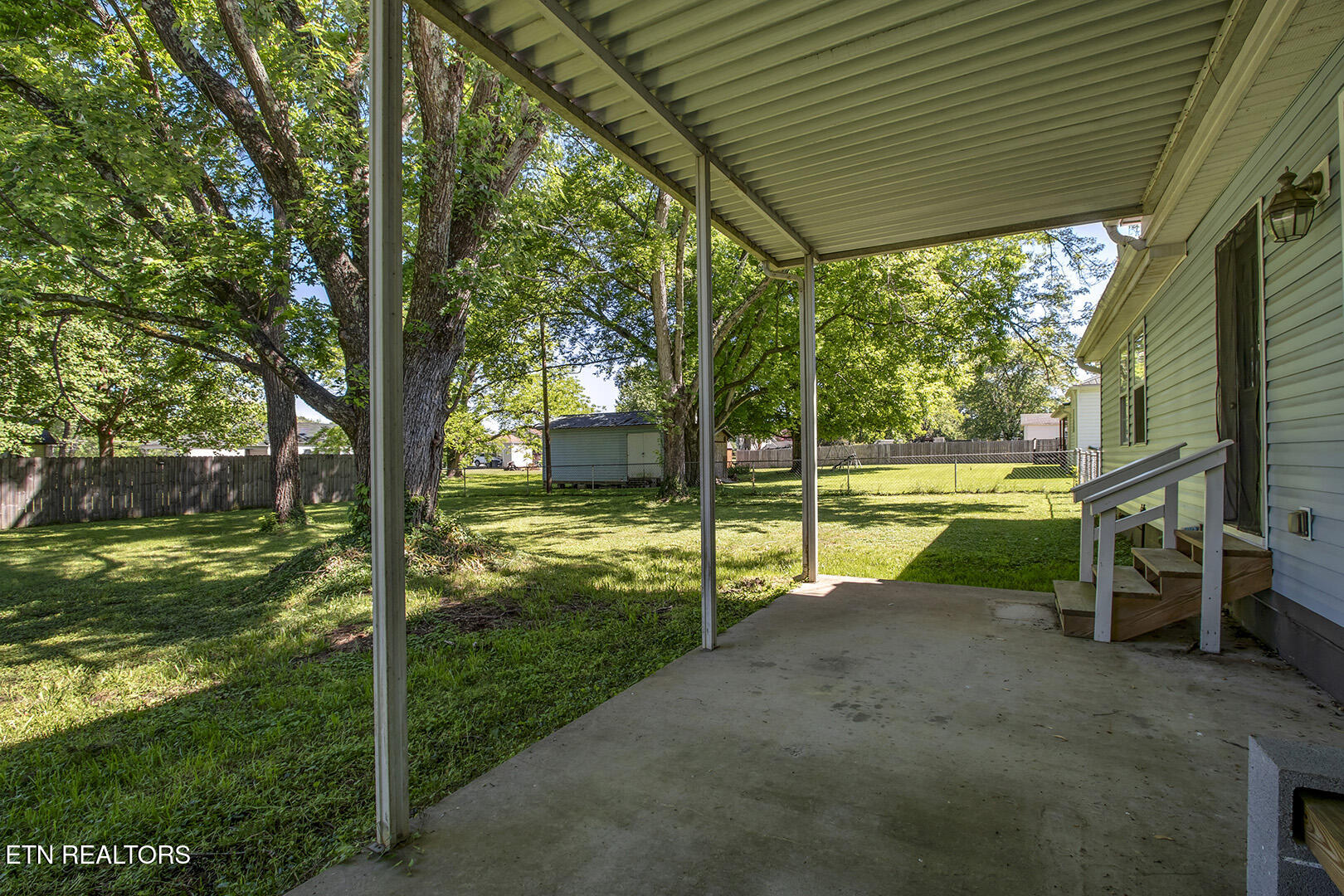 1113 Mayflower Road Kingston, TN 37763 - Photo 41 of 45 41_MayflowerRoad_1113_CoveredPatio02