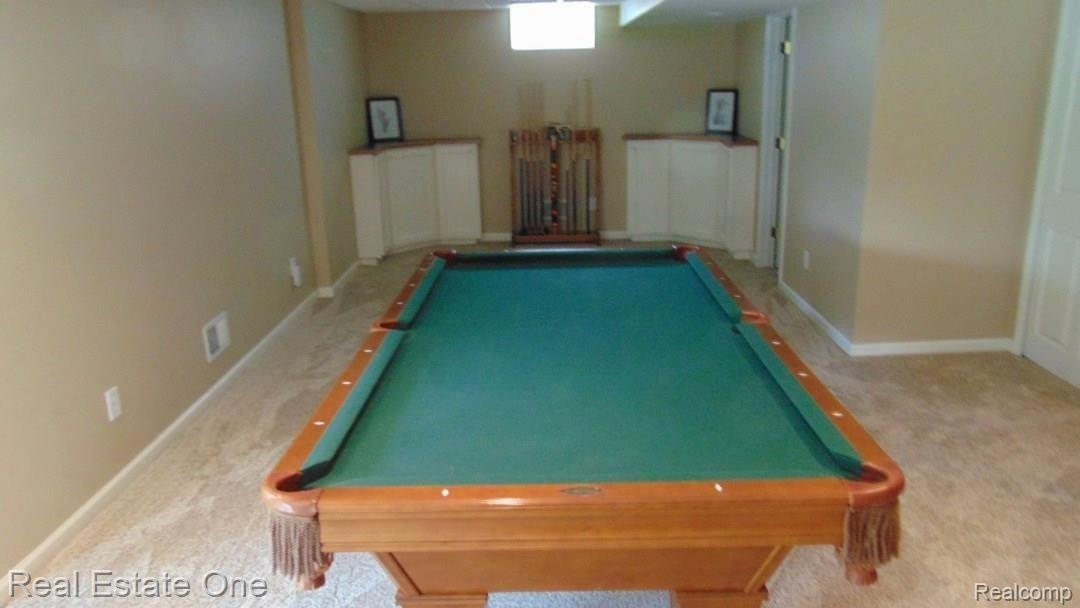 2407 Pleasant View Drive Rochester, MI 48306 - Photo 24 of 44 pool.table