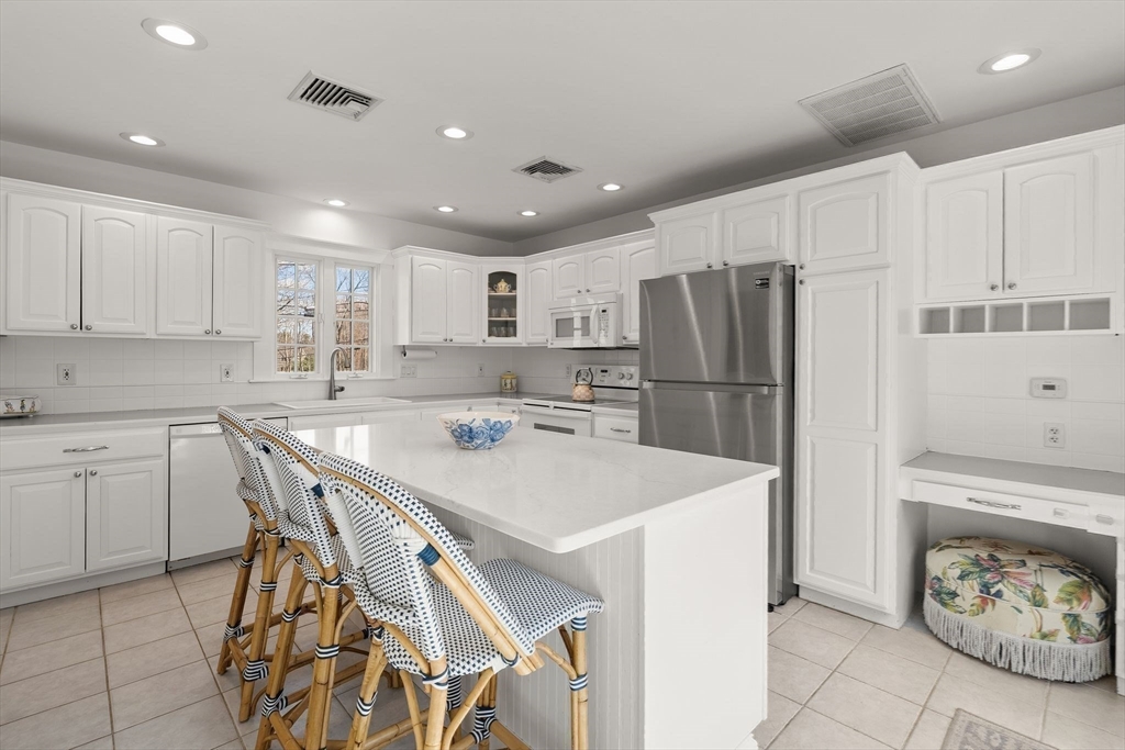 8 High Plain Road Andover, MA 01810 - Photo 19 of 42