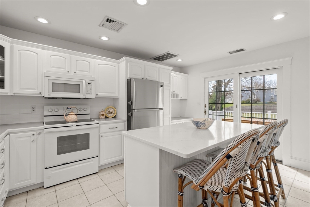 8 High Plain Road Andover, MA 01810 - Photo 20 of 42