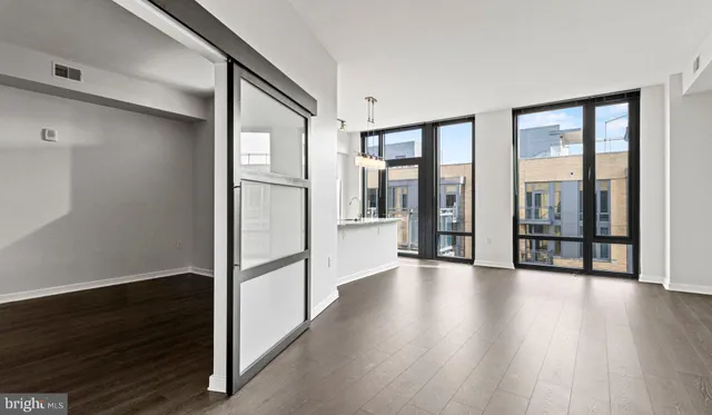 $2,481 | 8300 Wisconsin Avenue, Unit 1B1612, Bethesda, MD 20814