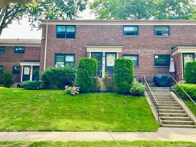 $339,000 | 219-36 74th Avenue, Unit 323A1 | Oakland Gardens