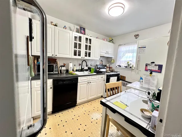 $339,000 | 219-36 74th Avenue, Unit 323A1 | Oakland Gardens