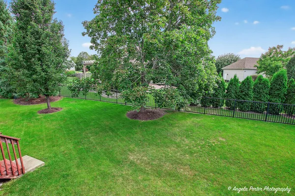 $525,000 | 10910 Partridge Trail, Richmond, IL 60071