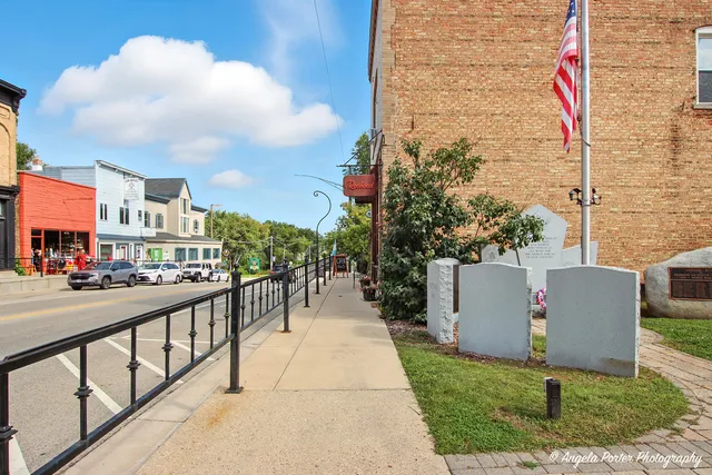 $525,000 | 10910 Partridge Trail, Richmond, IL 60071