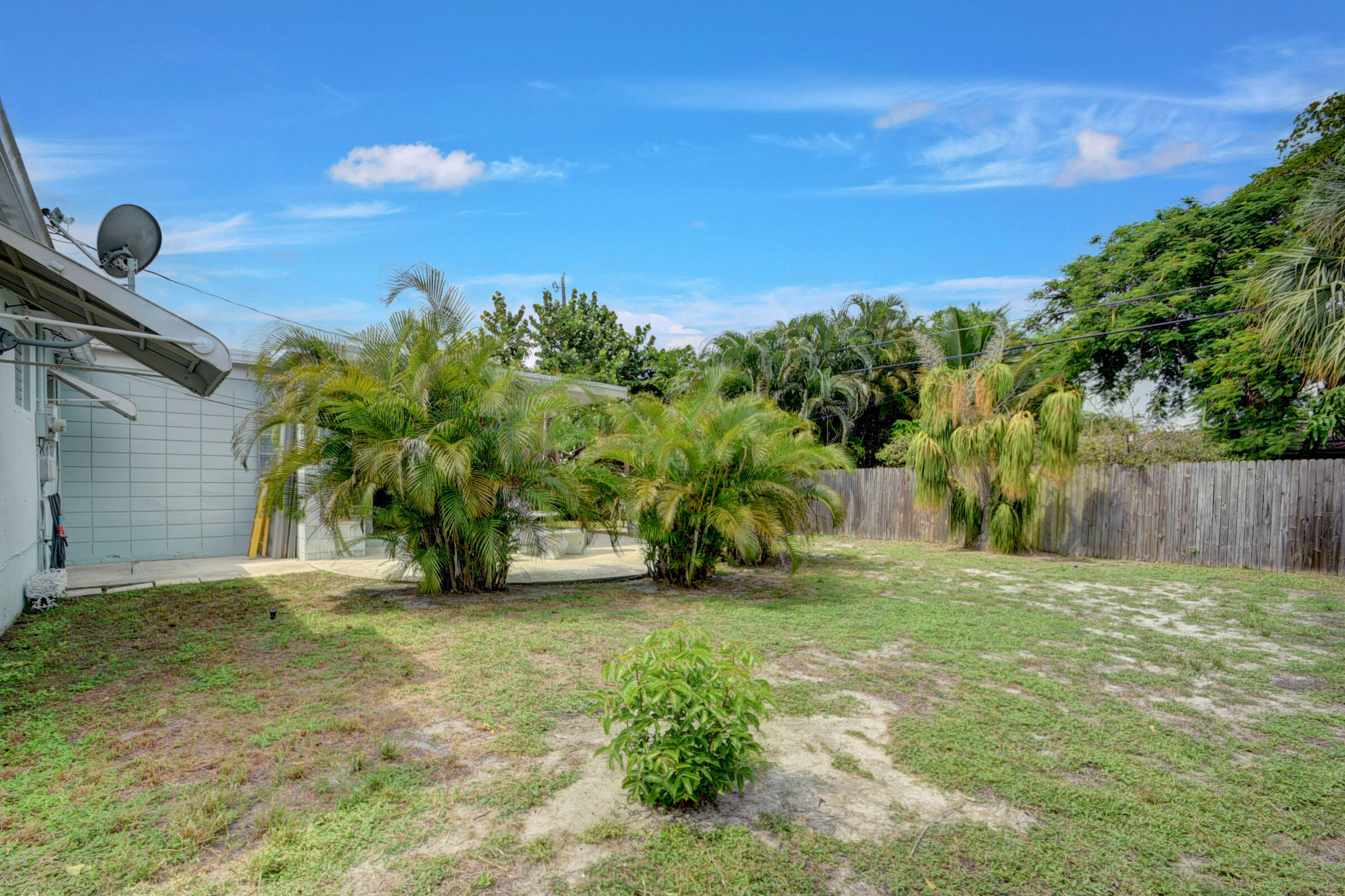 323 Putnam Ranch Road West Palm Beach, FL 33405 - Photo 25 of 27 room for pool