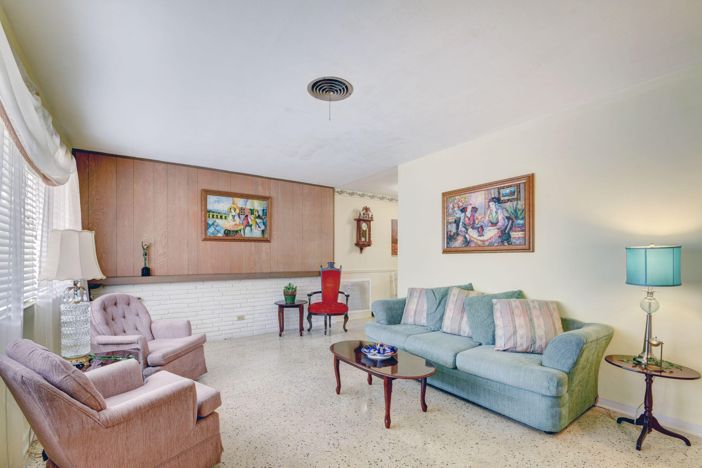 323 Putnam Ranch Road West Palm Beach, FL 33405 - Photo 8 of 27 big living entry