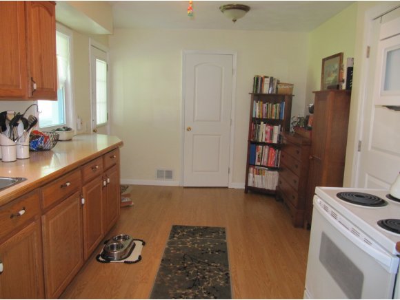 1153 Ford Road Vestal, NY 13850 - Photo 6 of 21 Gallery Image 6