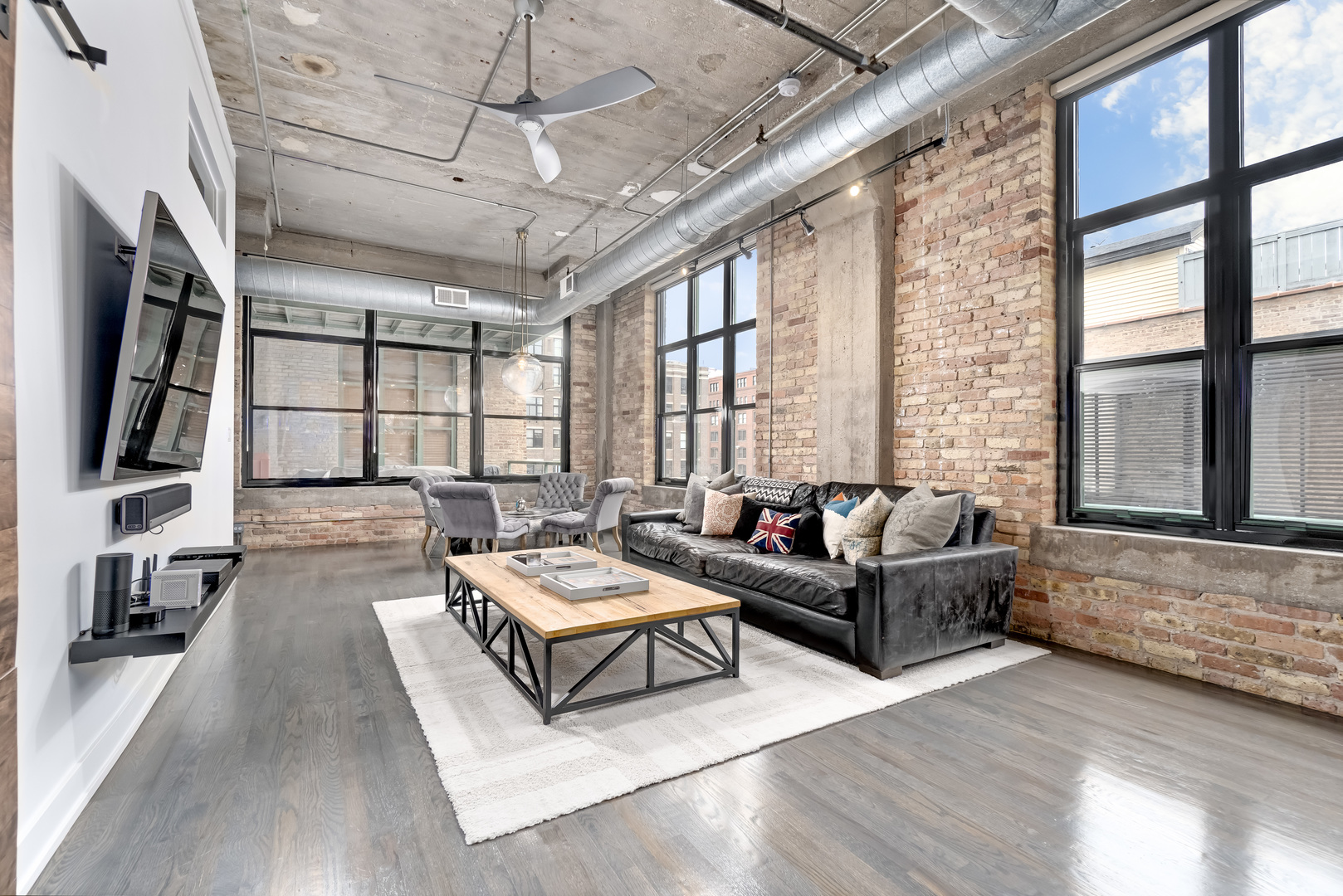 1017 West Washington Boulevard, Unit 3I Chicago, IL 60607 - Photo 3 of 15