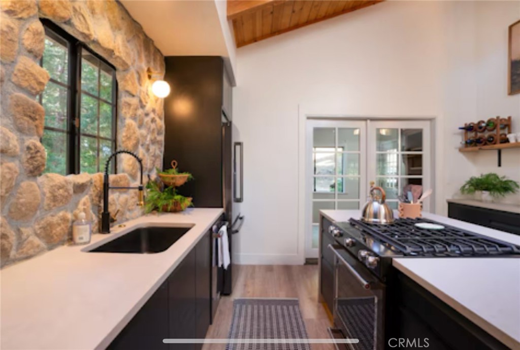 764 Fern Road Lake Arrowhead, CA 92385 - Photo 4 of 60 Gallery Image 4