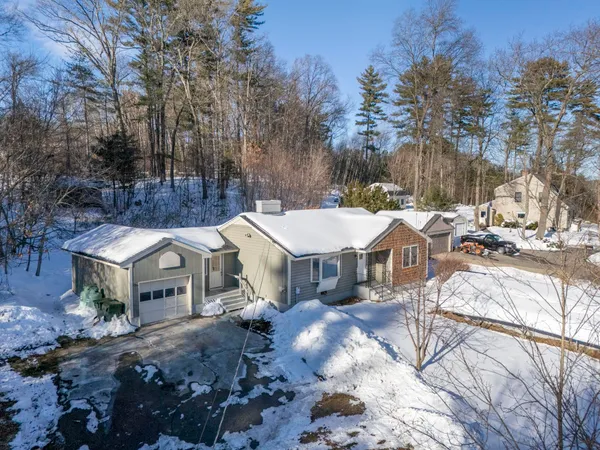$517,500 | 32 Chester Road, Derry, NH 03038