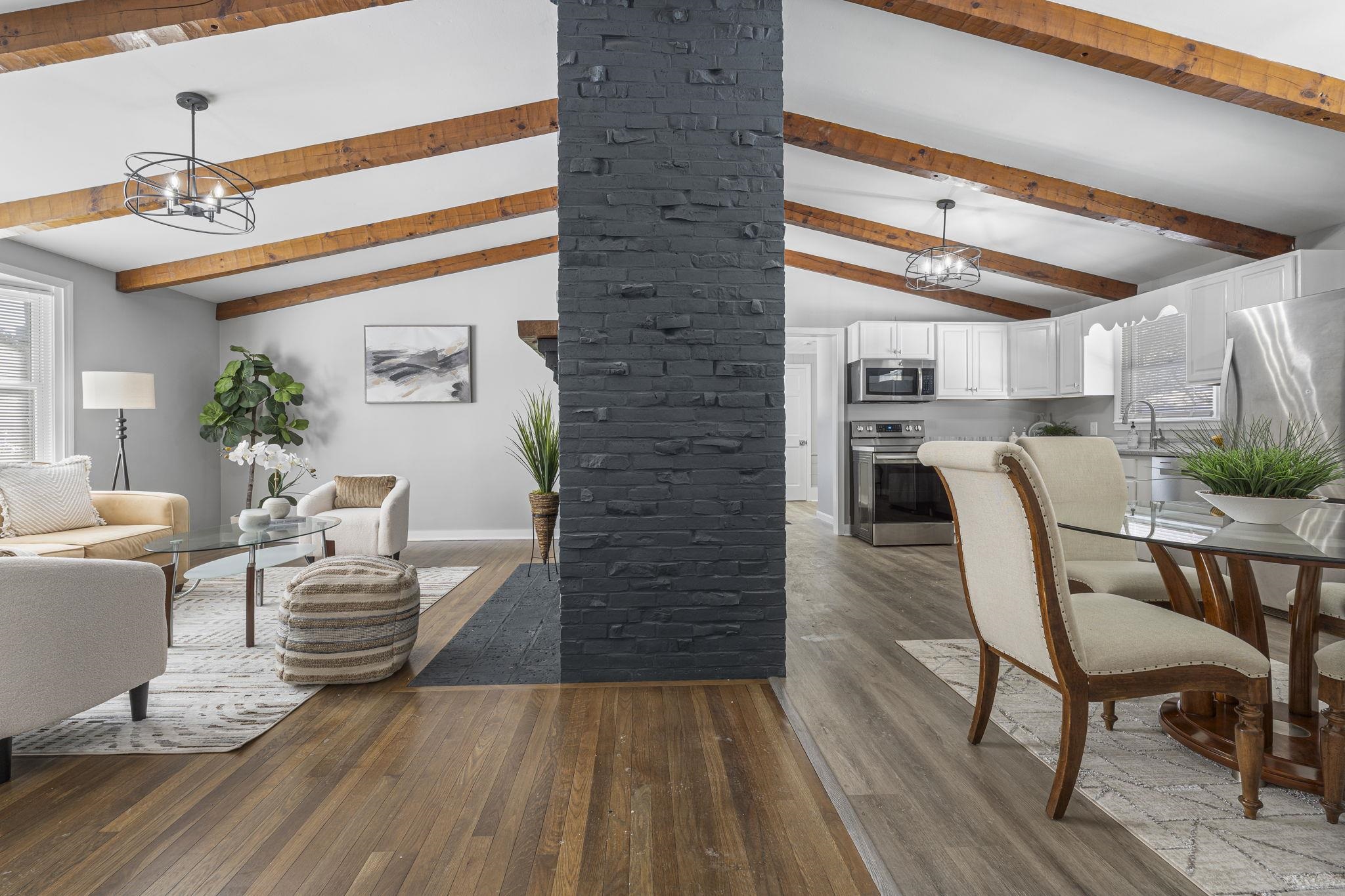 32 Chester Road Derry, NH 03038 - Photo 7 of 16