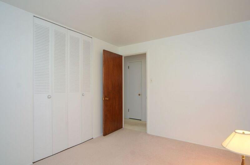 200 Sheldon Avenue Green Tree, PA 15220 - Photo 14 of 25 Bedroom 3A