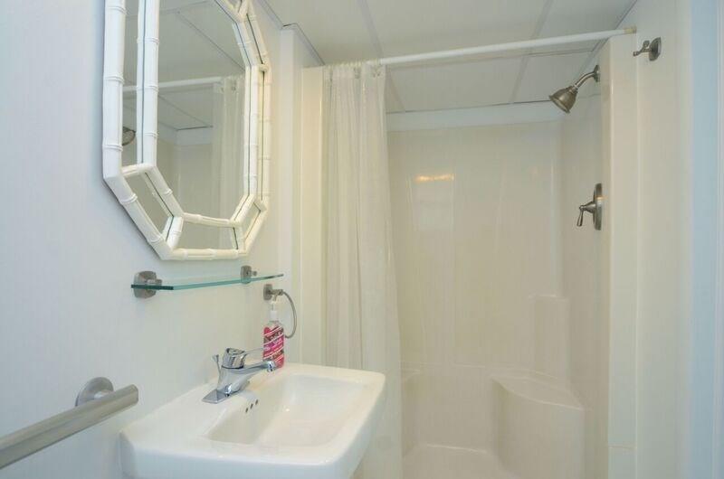 200 Sheldon Avenue Green Tree, PA 15220 - Photo 20 of 25 Lower Level Full Bath