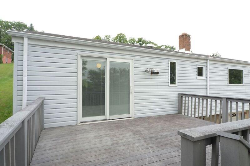 200 Sheldon Avenue Green Tree, PA 15220 - Photo 22 of 25 Rear Composite Deck 16x12