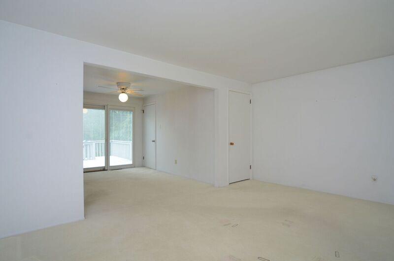 200 Sheldon Avenue Green Tree, PA 15220 - Photo 5 of 25 Living Room with View of Dining Room