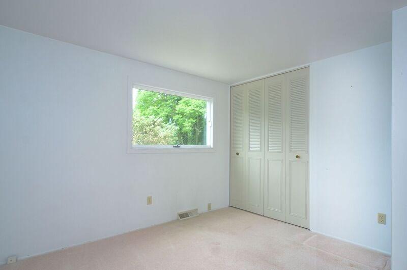 200 Sheldon Avenue Green Tree, PA 15220 - Photo 10 of 25 Master Bedroom 1