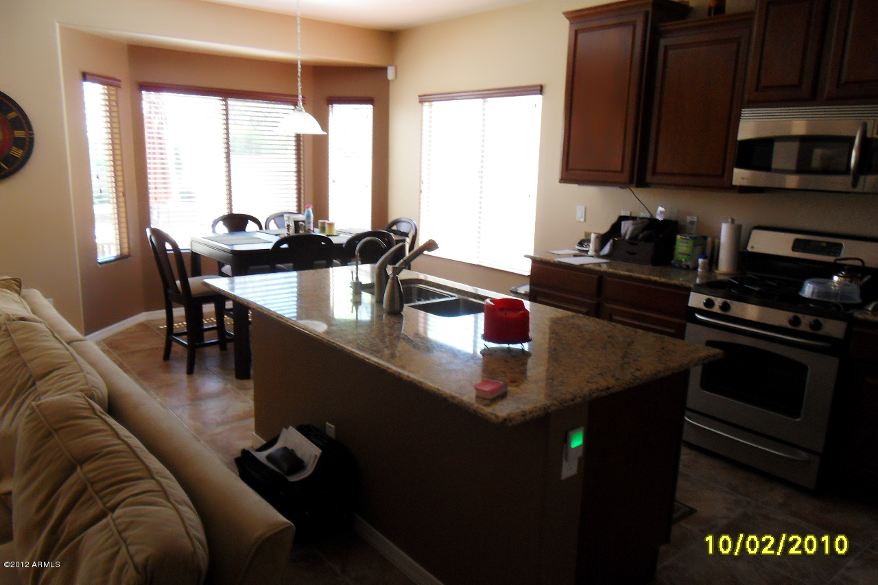 5229 West Red Bird Road Phoenix, AZ 85083 - Photo 4 of 25 SDC13627