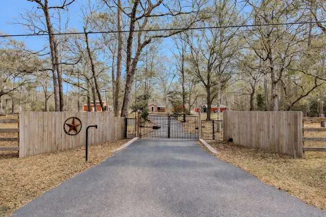 a view of a outdoor space