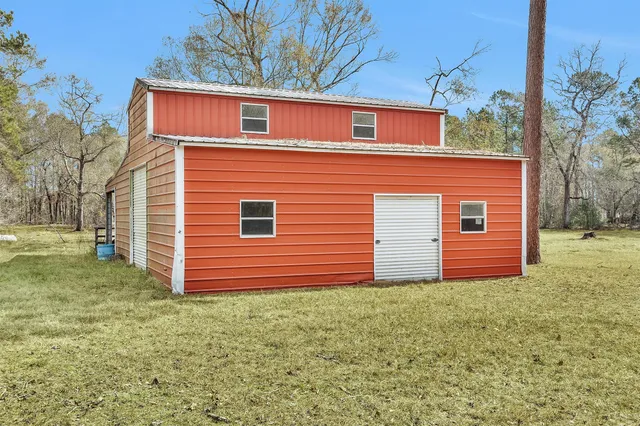 a front view of house with yard