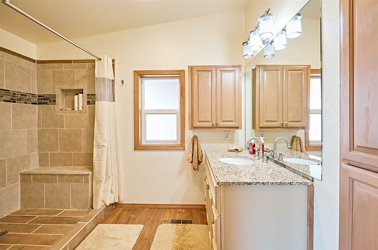 16404 North Madison Road Mead, WA 99021 - Photo 12 of 38