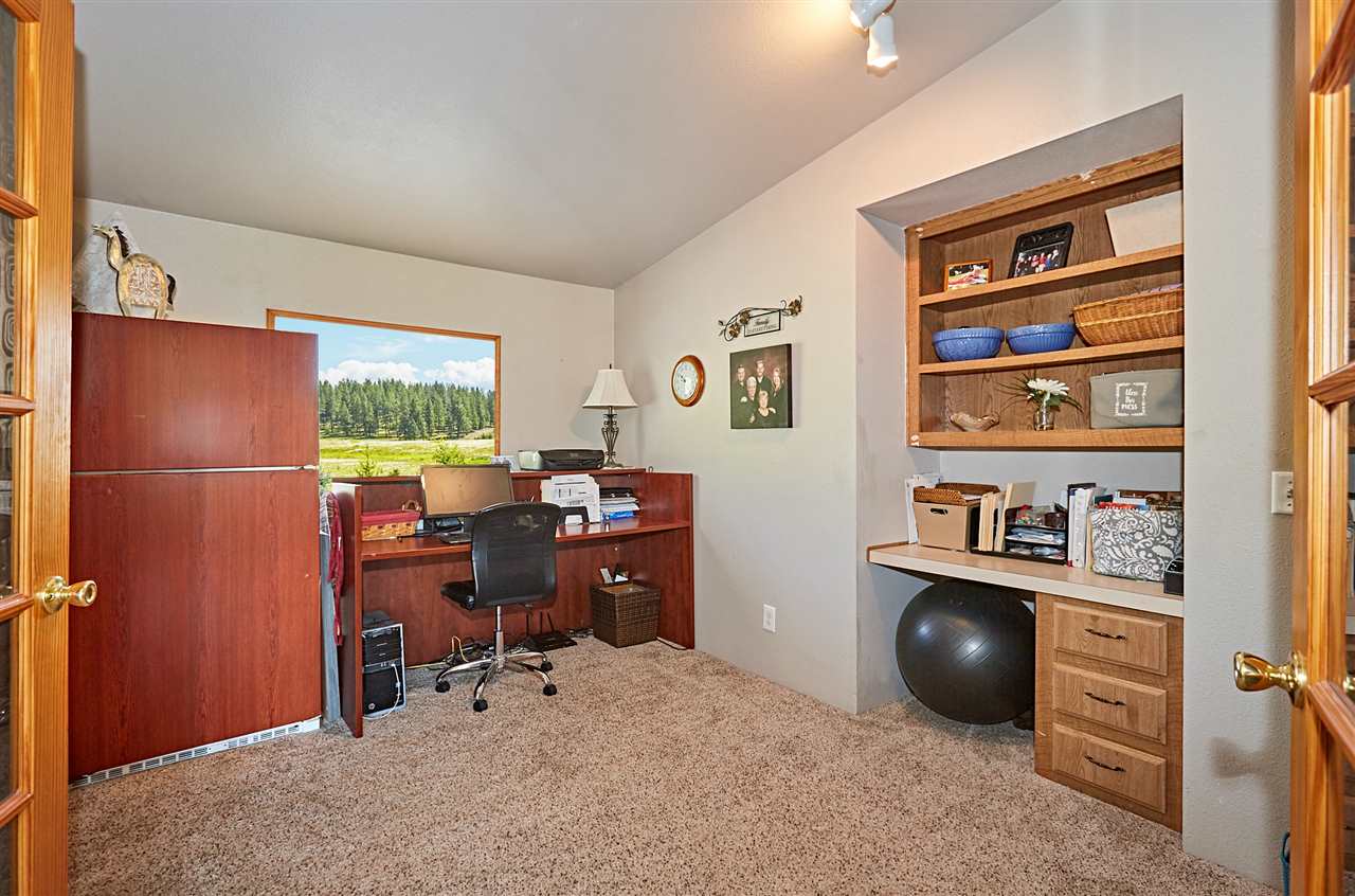 16404 North Madison Road Mead, WA 99021 - Photo 14 of 38