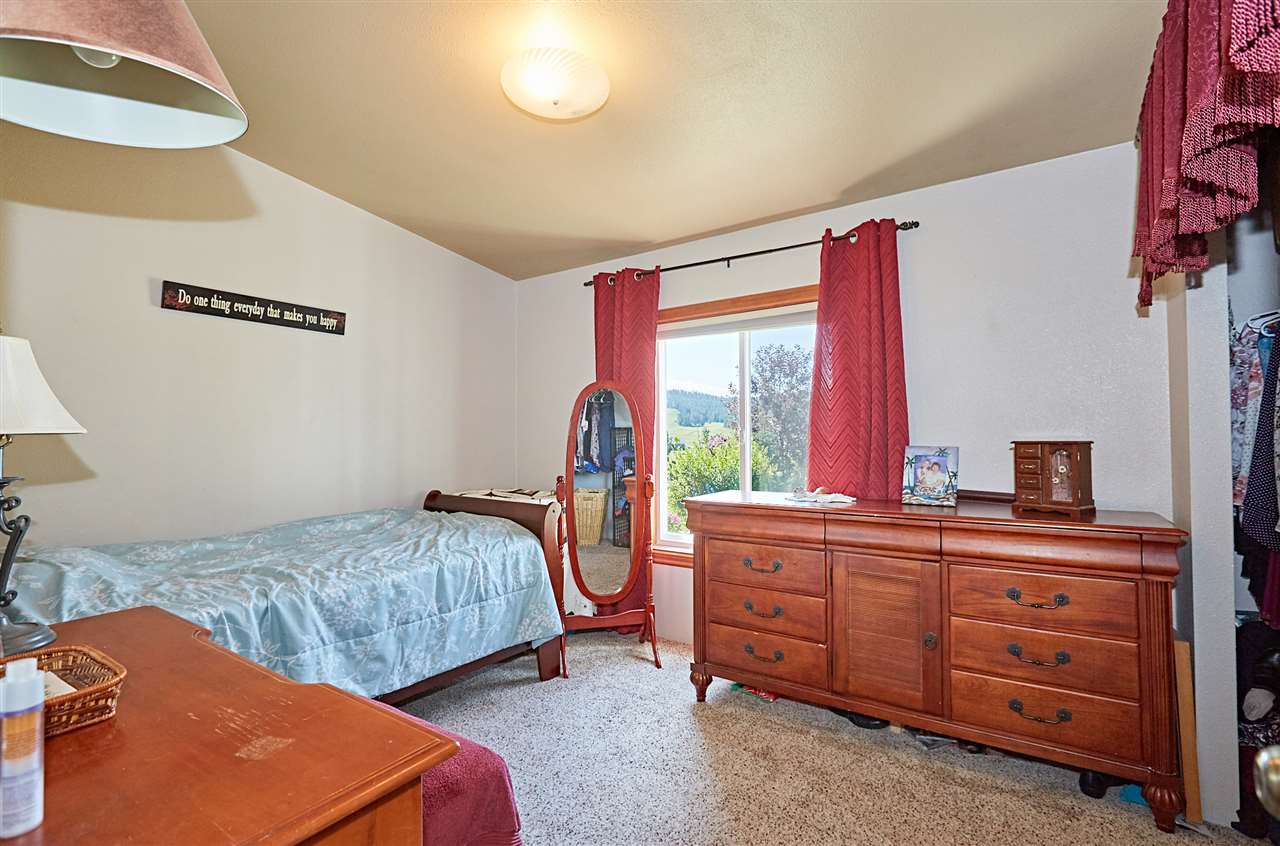 16404 North Madison Road Mead, WA 99021 - Photo 16 of 38