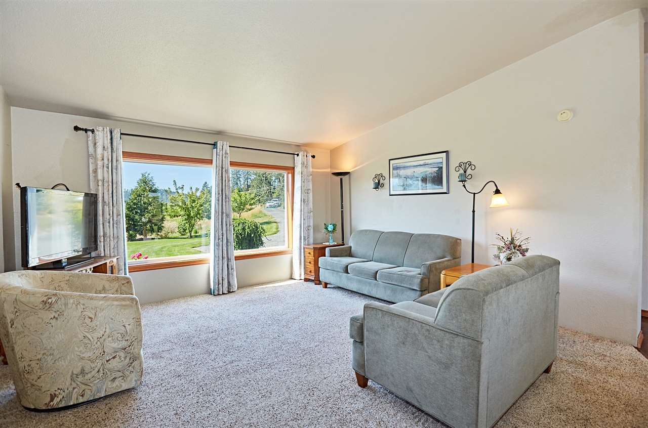 16404 North Madison Road Mead, WA 99021 - Photo 6 of 38