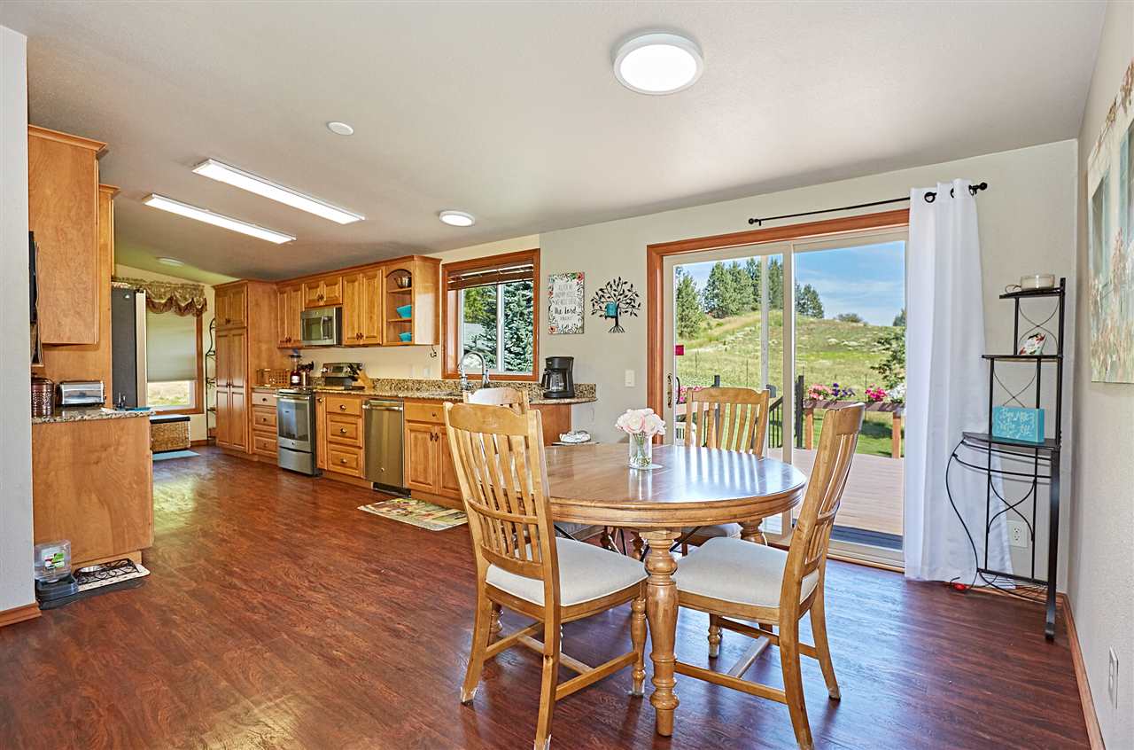 16404 North Madison Road Mead, WA 99021 - Photo 7 of 38