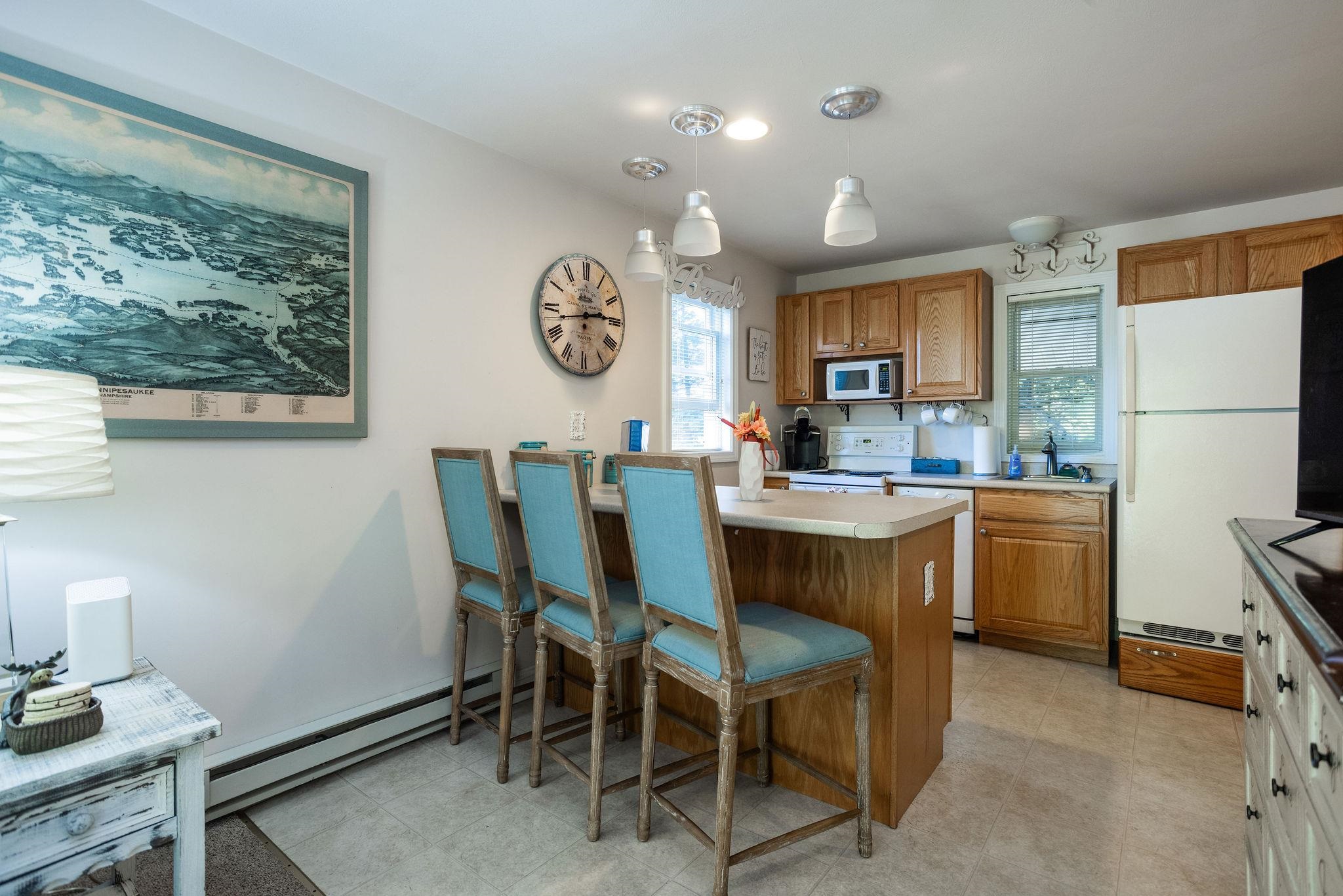118 Weirs Road, Unit 215 Gilford, NH 03249 - Photo 10 of 45 Gallery Image 10