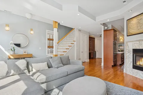 $6,300 | 1065 North Marshfield Avenue, Unit 2, Chicago, IL 60622
