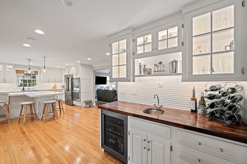 57 Cedar Road Marshfield, MA 02050 - Photo 10 of 42 Gallery Image 10