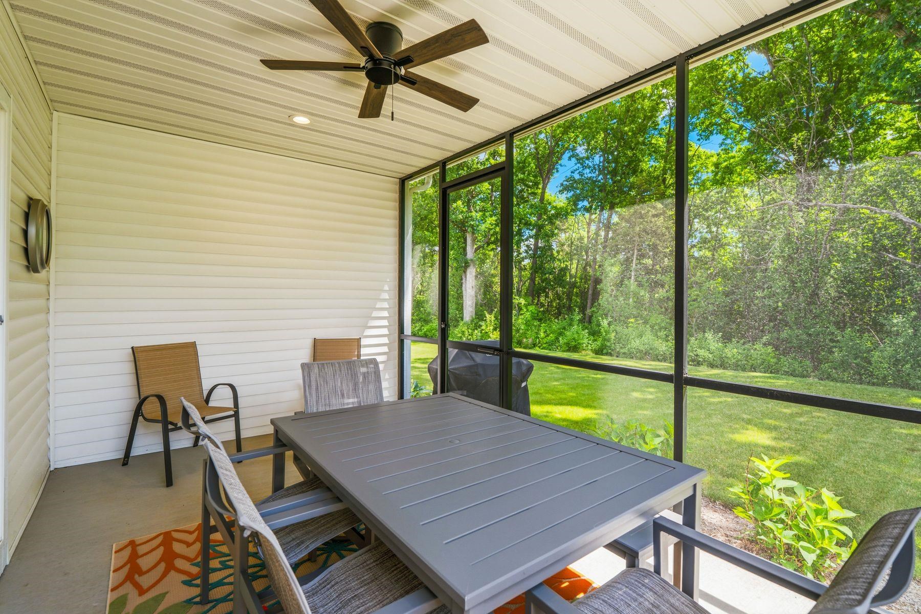 524 Wild Oak Road Hartland, WI 53029 - Photo 16 of 49