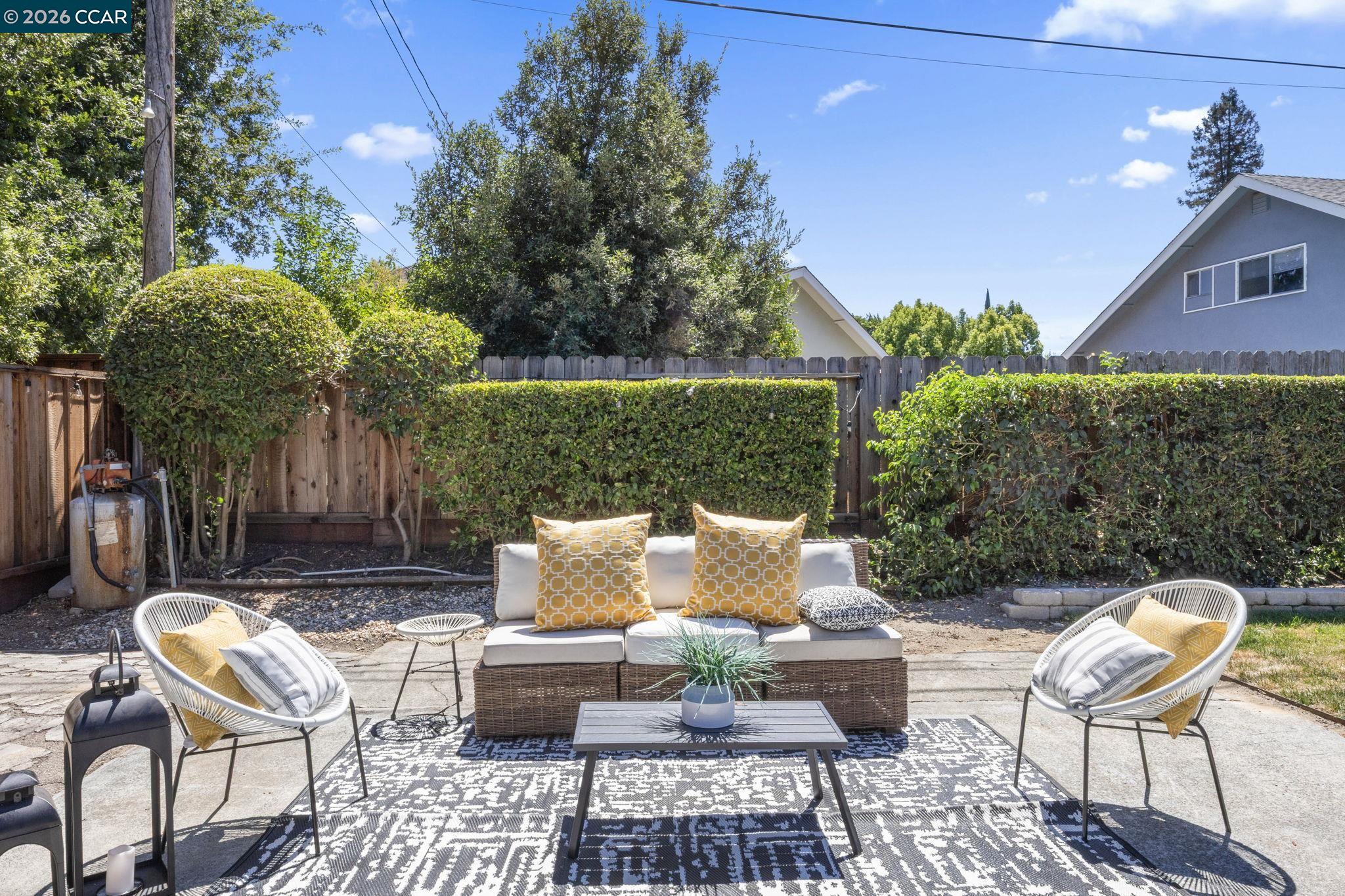 1320 Hookston Road Concord, CA 94518 - Photo 19 of 41 Gallery Image 19