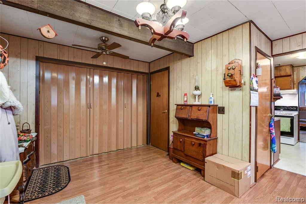 38811 Wade Road Romulus, MI 48174 - Photo 10 of 31